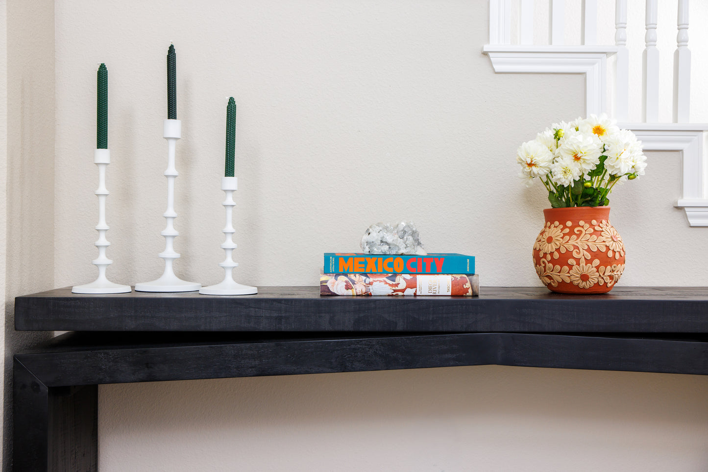 LILOU MATTE WHITE METAL TAPER HOLDER