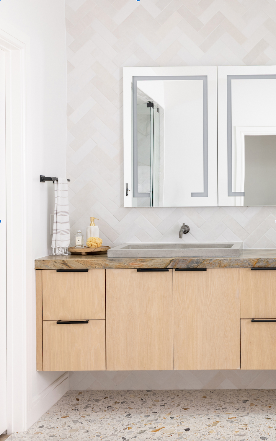 MARMO MARBLE SOAP DISPENSER